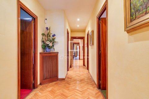 Appartamento in vendita a Barcelona, Spagna 4 camere da letto, 160 mq. N° 192807 - foto 6