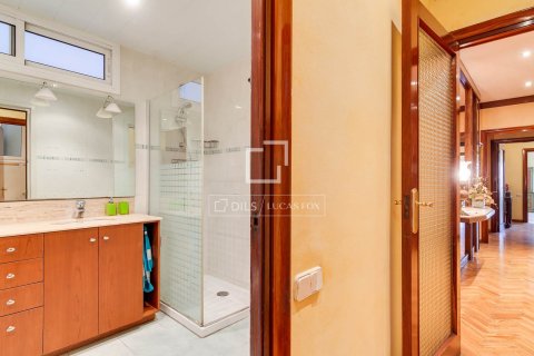 Appartamento in vendita a Barcelona, Spagna 4 camere da letto, 160 mq. N° 192807 - foto 24
