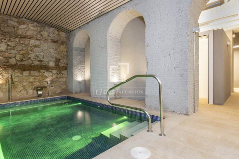 Huoneisto myytävänä Barcelona, Espanja, 2 makuuhuonetta, 68 m2 No. 192809 - kuva 24