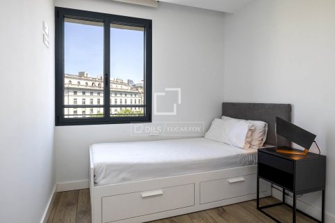 Huoneisto myytävänä Barcelona, Espanja, 2 makuuhuonetta, 68 m2 No. 192809 - kuva 11