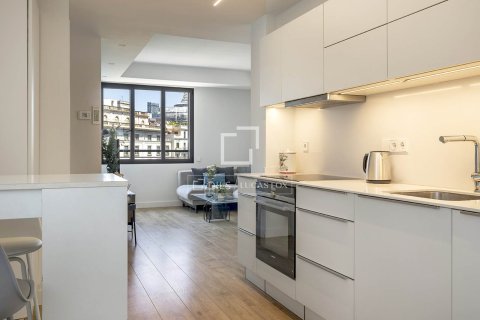 Huoneisto myytävänä Barcelona, Espanja, 2 makuuhuonetta, 68 m2 No. 192809 - kuva 8