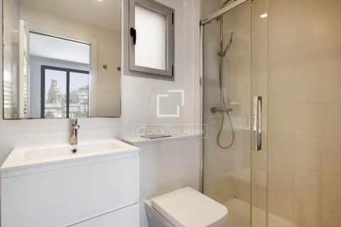 Huoneisto myytävänä Barcelona, Espanja, 2 makuuhuonetta, 68 m2 No. 192809 - kuva 18