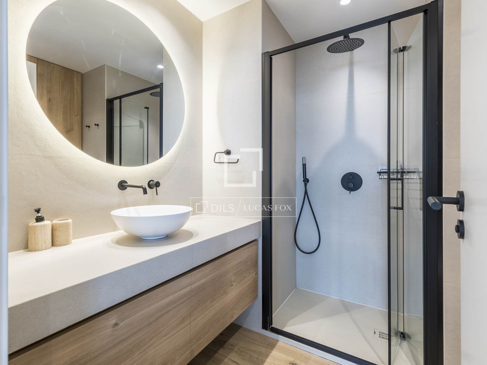 Huoneisto Barcelona, Espanja 2 makuuhuonetta, 82 m2 No. 192810
