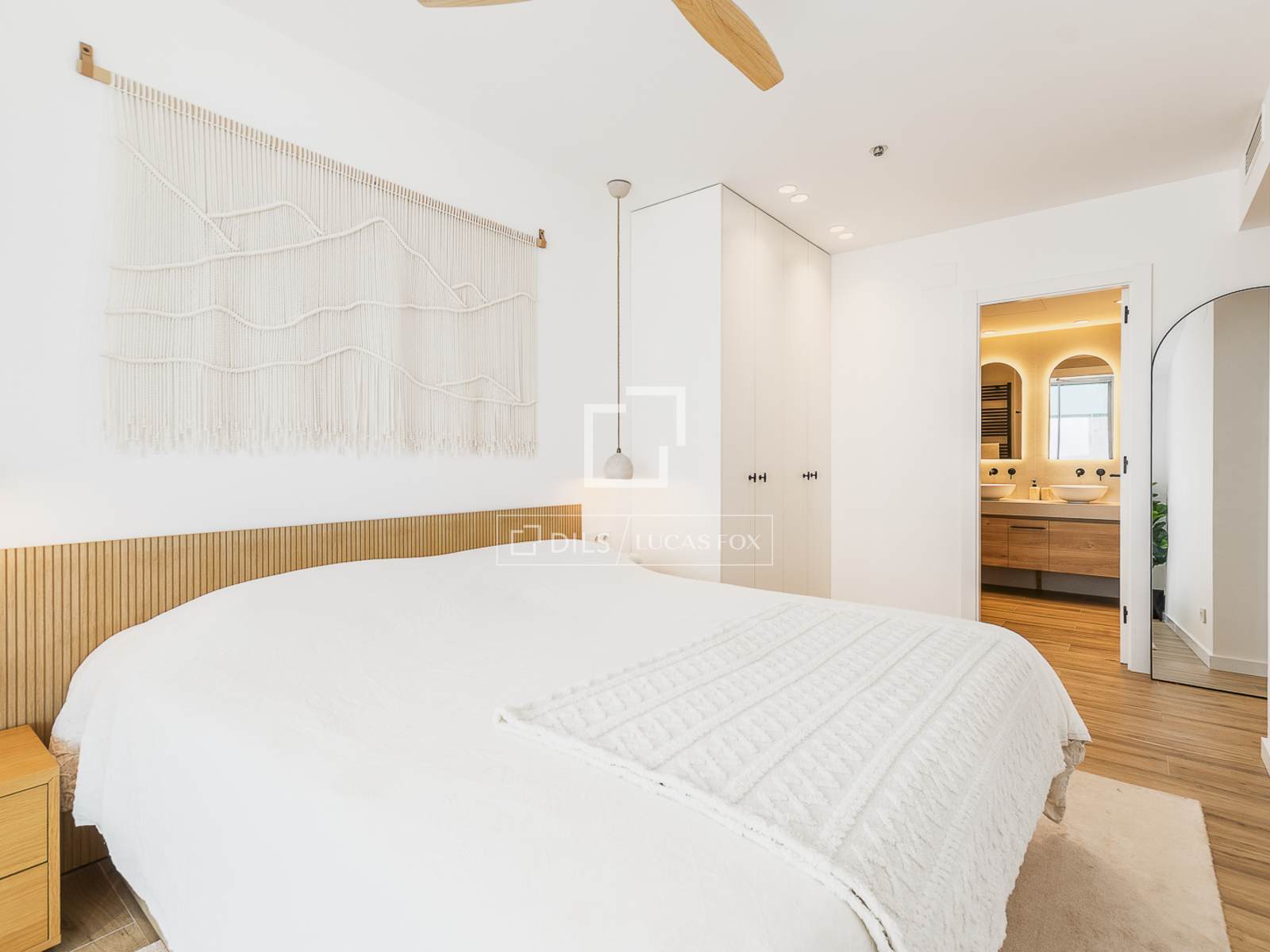 Huoneisto Barcelona, Espanja 2 makuuhuonetta, 82 m2 No. 192810