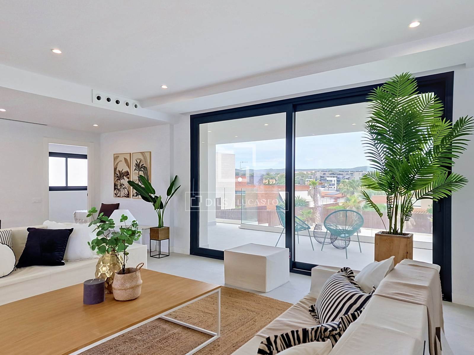 Villa en Vilanova i la Geltrú, Barcelona, España 4 dormitorios, 380 m2 No. 192811
