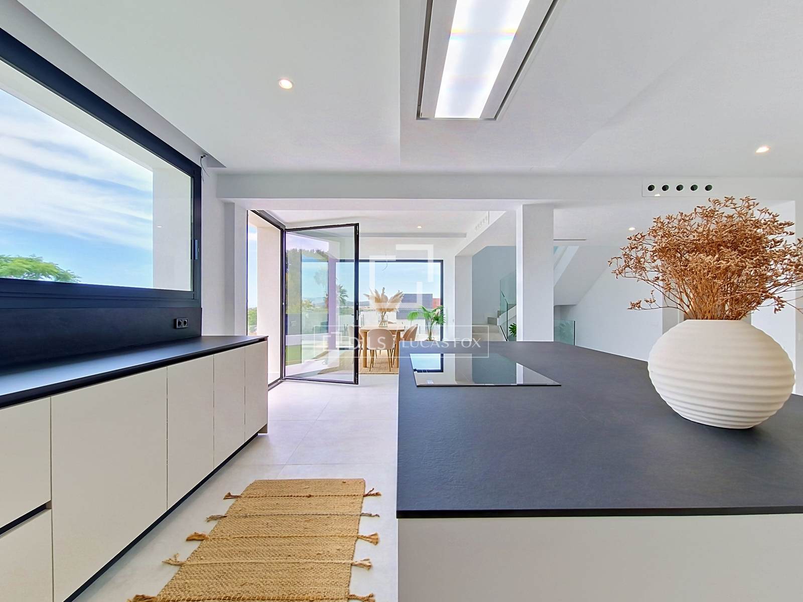 Villa en Vilanova i la Geltrú, Barcelona, España 4 dormitorios, 380 m2 No. 192811