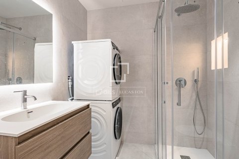 Huoneisto myytävänä Barcelona, Espanja, 2 makuuhuonetta, 69 m2 No. 192808 - kuva 12