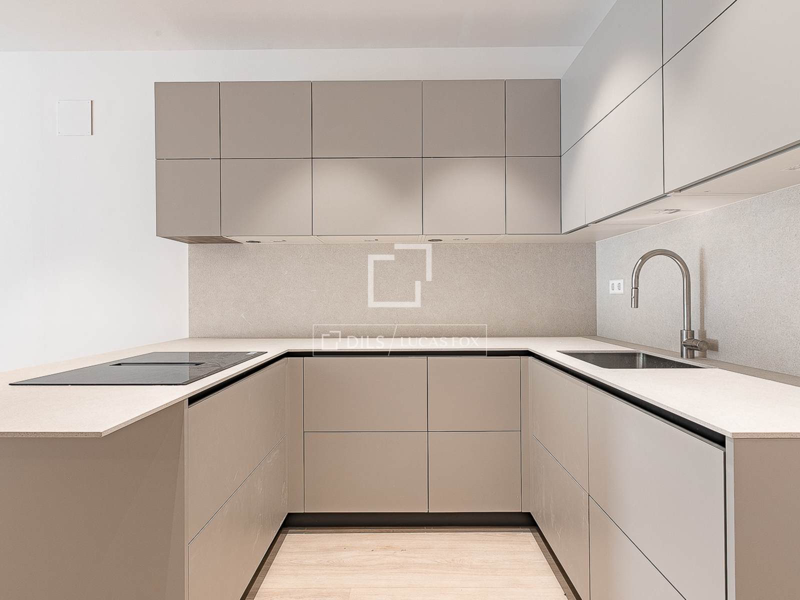 Apartament w Barcelona, Hiszpania 2 sypialnie, 69 mkw. nr 192808