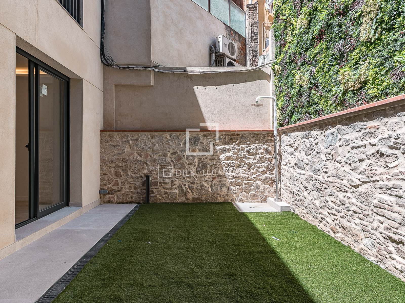 Apartament w Barcelona, Hiszpania 2 sypialnie, 69 mkw. nr 192808