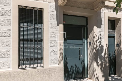 Huoneisto myytävänä Barcelona, Espanja, 2 makuuhuonetta, 69 m2 No. 192808 - kuva 24