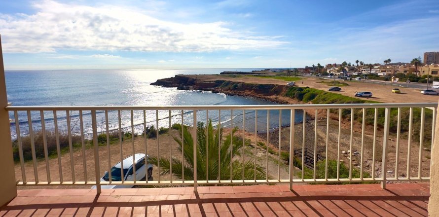 Apartamento en Torrevieja, Alicante, España 3 dormitorios, 54 m2 No. 155667