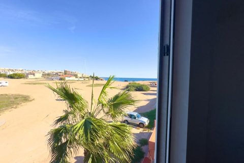 Apartamento en venta en Torrevieja, Alicante, España 3 dormitorios, 54 m2 No. 155667 - foto 12