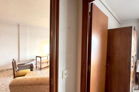 Apartament w Torrevieja, Alicante, Hiszpania 4 sypialnie, 132 mkw. nr 155661 – zdjęcie 9