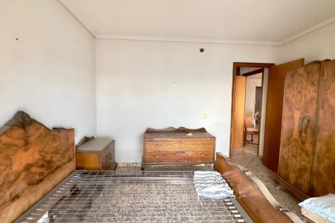 Apartament w Torrevieja, Alicante, Hiszpania 4 sypialnie, 132 mkw. nr 155661 – zdjęcie 27