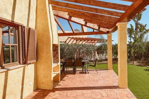Villa for sale La Algarrobina, Almeria, Spain 4 bedrooms, 135 sq.m. No. 134829 - photo 2