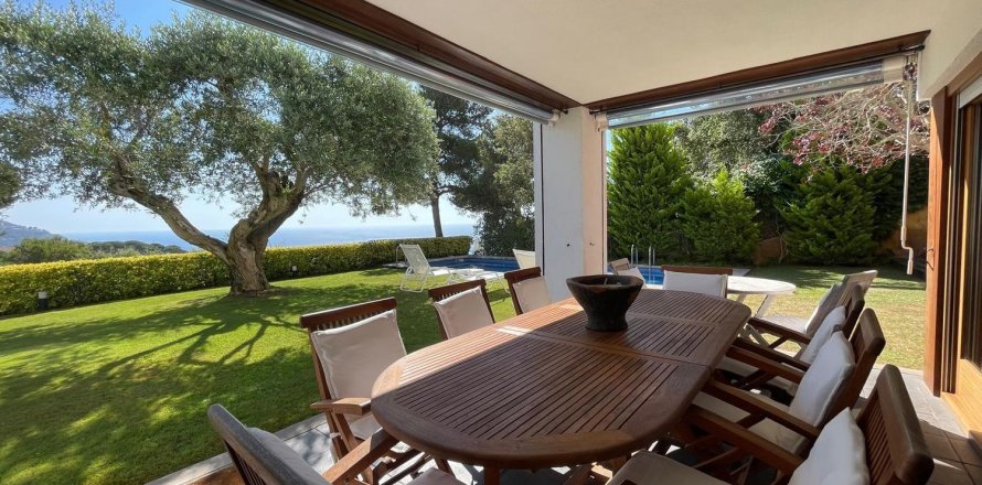 House à Palafrugell, Girona, Espagne 7 chambres, 736 m2 No. 168477