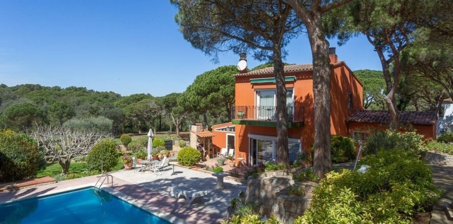 Hus i Palafrugell, Girona, Spanien 6 sovrum, 232 kvm. Nr. 168475