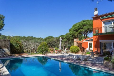 Hus till salu i Palafrugell, Girona, Spanien 6 sovrum, 232 kvm. Nr. 168475 - foto 2