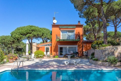 Hus till salu i Palafrugell, Girona, Spanien 6 sovrum, 232 kvm. Nr. 168475 - foto 3