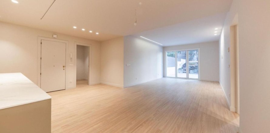 Wohnung in Barcelona, Spanien 4 Schlafzimmer, 270 m2 Nr. 168473