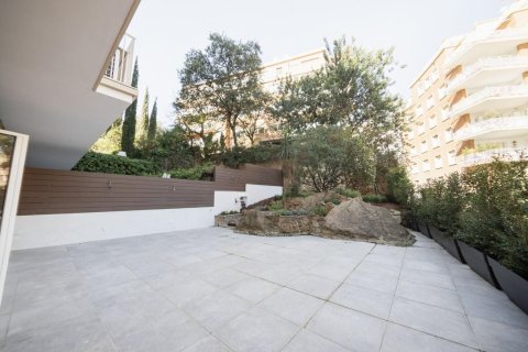 Wohnung zum Verkauf in Barcelona, Spanien 4 Schlafzimmer, 270 m2 Nr. 168473 - Foto 3