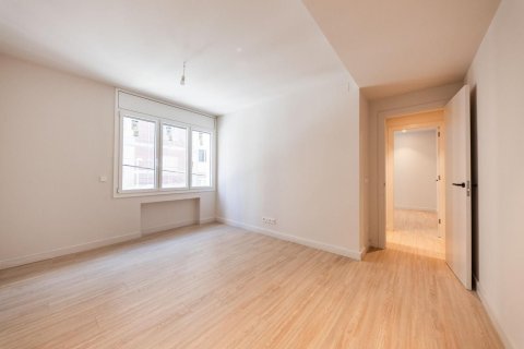 Wohnung zum Verkauf in Barcelona, Spanien 4 Schlafzimmer, 270 m2 Nr. 168473 - Foto 18