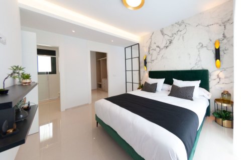 House à vendre à Lloret de Mar, Girona, Espagne, 5 chambres, 340 m2 No. 168471 - photo 12