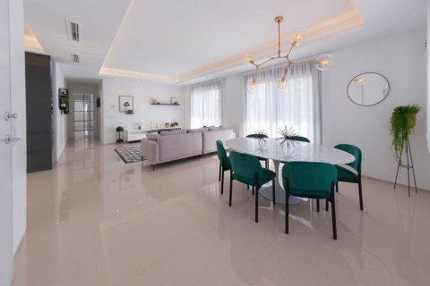 House à vendre à Lloret de Mar, Girona, Espagne, 5 chambres, 340 m2 No. 168471 - photo 7