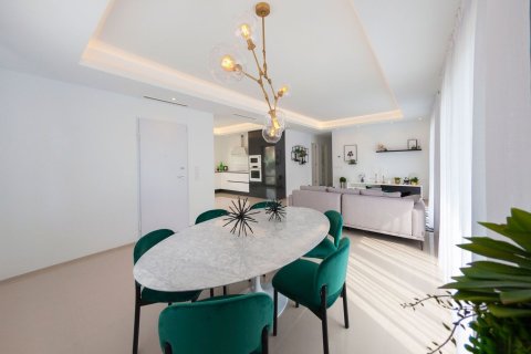 House à vendre à Lloret de Mar, Girona, Espagne, 5 chambres, 340 m2 No. 168471 - photo 8