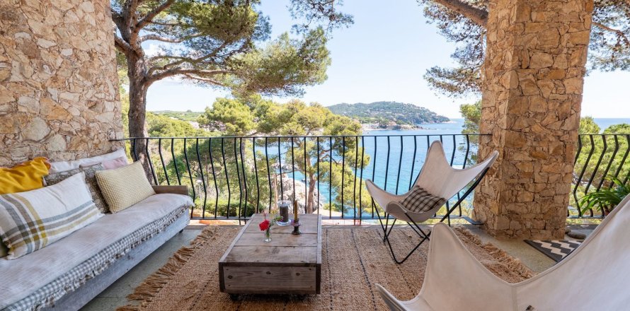 Wohnung in Palafrugell, Girona, Spanien 4 Schlafzimmer, 144 m2 Nr. 168474