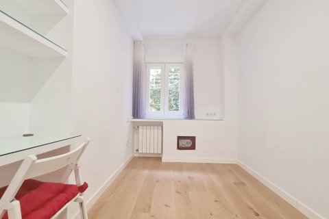 Аренда квартиры в Пальма-де-Майорка, Майорка, Испания 2 спальни, 74м2 №149497 - фото 12