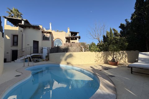 Вилла в Эль Камп де Мар, Майорка, Испания 2 спальни, 165м2 №149499