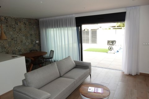 Apartament Pilar de la Horadada, Alicante, Hiszpania 3 sypialnie, 116 mkw. nr 136573 – zdjęcie 16