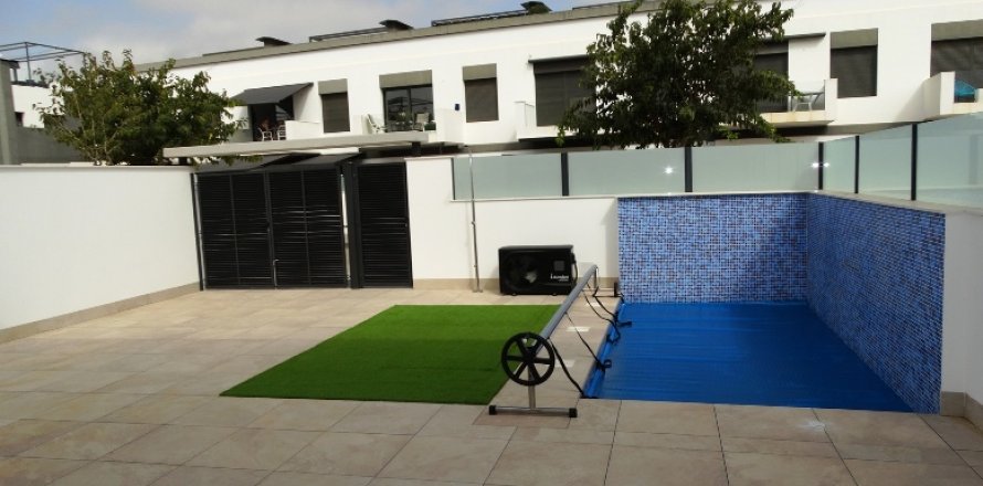 Apartment à Pilar de la Horadada, Alicante, Espagne 3 chambres, 116 m2 No. 136573