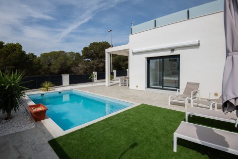 Villa till salu Pinar De Campoverde, Alicante, Spanien 2 sovrum, 108 kvm. Nr. 136577 - foto 5