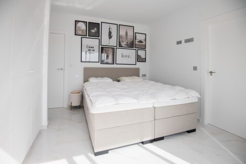 Villa till salu Pinar De Campoverde, Alicante, Spanien 2 sovrum, 108 kvm. Nr. 136577 - foto 17