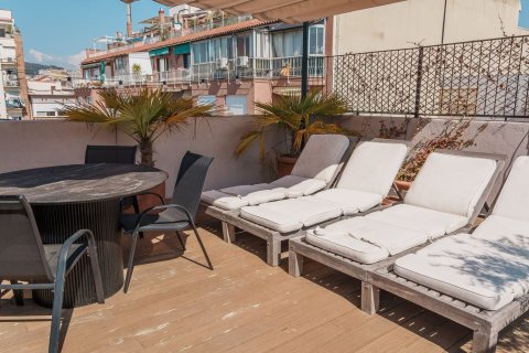 Dzīvoklis pārdošanā Barcelona, Spānijā 3 istabas, 134 m2 Nr. 166752 - attēls 13