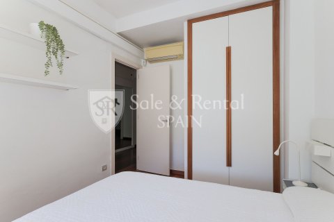 Māja pārdošanā Barcelona, Spānijā 3 istabas, 111 m2 Nr. 166755 - attēls 13