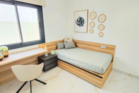 Willa w Pinar De Campoverde, Alicante, Hiszpania 3 sypialnie, 116 mkw. nr 142564 – zdjęcie 11