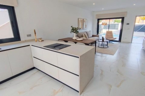 Willa w Pinar De Campoverde, Alicante, Hiszpania 3 sypialnie, 116 mkw. nr 142564 – zdjęcie 8