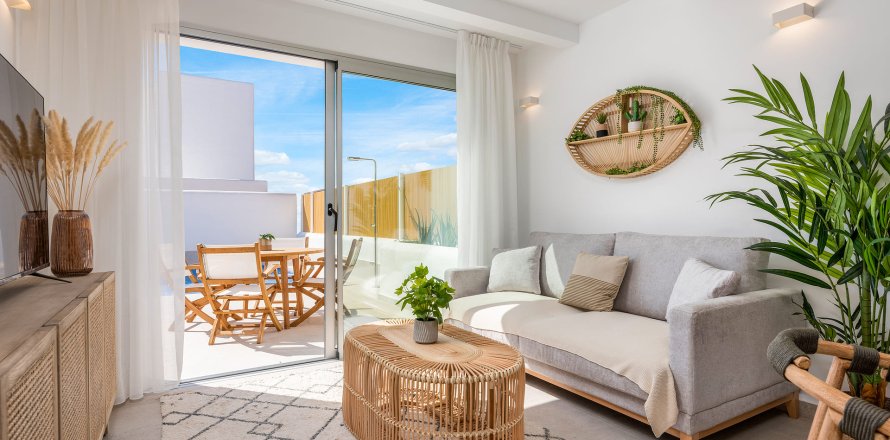 Bungalow in Dolores, Alicante, Spain 3 bedrooms, 76 sq.m. No. 137305