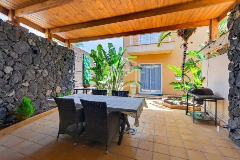 Villa for sale in Santiago del Teide, Tenerife, Spain 4 bedrooms, 233 sq.m. No. 168642 - photo 11