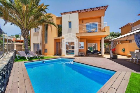 Villa for sale in Santiago del Teide, Tenerife, Spain 4 bedrooms, 233 sq.m. No. 168642 - photo 12