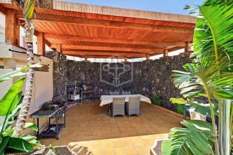 Villa for sale in Santiago del Teide, Tenerife, Spain 4 bedrooms, 233 sq.m. No. 168642 - photo 10