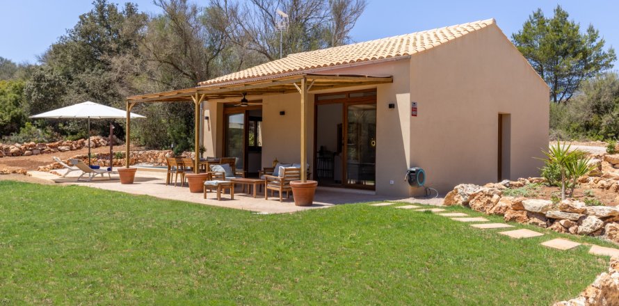 Finca in Sencelles, Mallorca, Spain 2 bedrooms, 80 sq.m. No. 168647