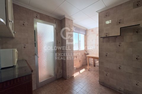 Apartamento en venta en Castellón de la Plana, Castellón, España 4 dormitorios, 107 m2 No. 186183 - foto 9