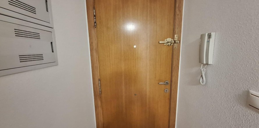 Квартира в Торревьеха, Аликанте, Испания 68м2 №147432