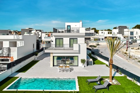 Villa i San Miguel de Salinas, Alicante, Spanien 3 sovrum, 237 kvm. Nr. 147434