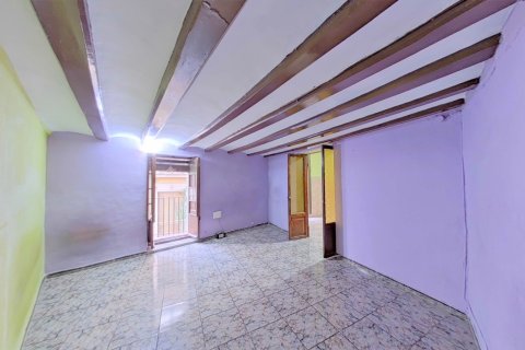 Apartment for sale in Barcelona, Spain 4 bedrooms, 110 sq.m. No. 167202 - photo 10