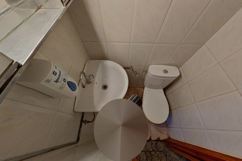 Apartment for sale in Barcelona, Spain 4 bedrooms, 110 sq.m. No. 167202 - photo 21